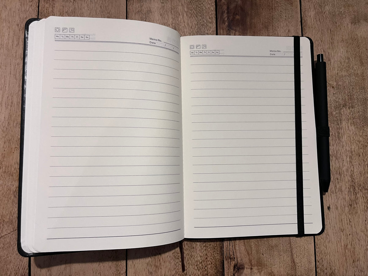 Cahier MHC Je suis faite de lumière et de chaos