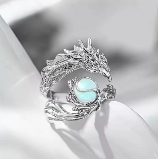 Bague dragon avec pierre